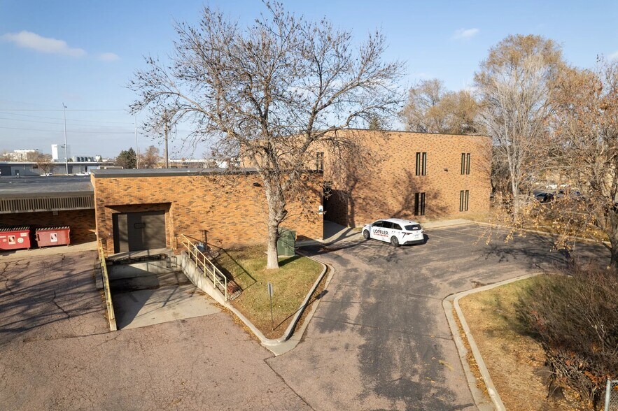 More Photos Of 621 W Russell St, Sioux Falls Office For Lease
