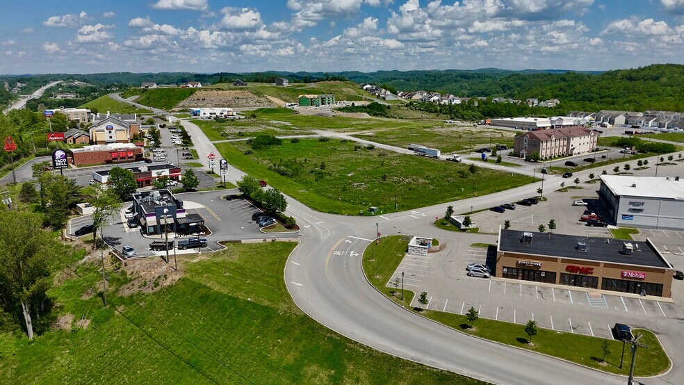 More Photos Of 2600 Middletown Commons, White Hall Unknown For Lease