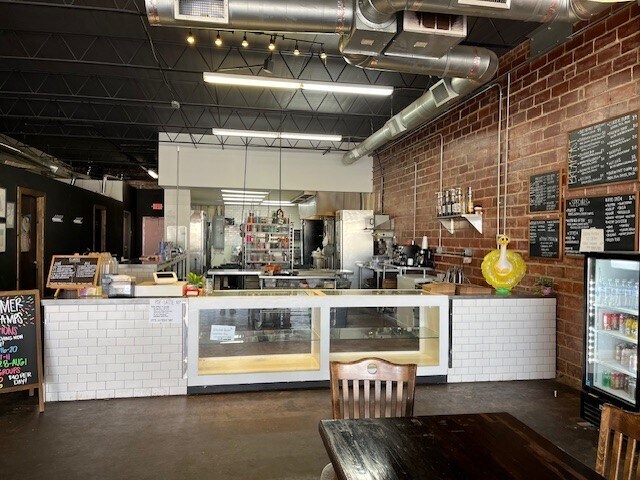 More Photos Of 7401-7535 N May Ave, Oklahoma City Unknown For Lease