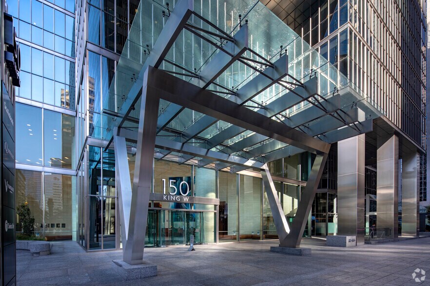 More Photos Of 150 King St W, Toronto Office For Lease