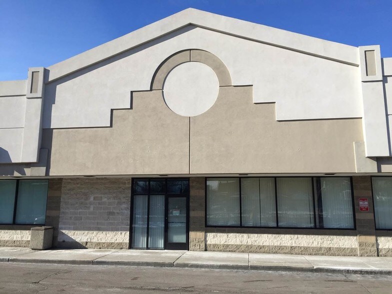 More Photos Of 18400-18490 Livernois Ave, Detroit General Retail For Sale