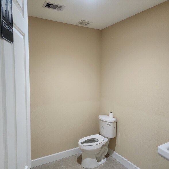 More Photos Of , Sugar Land Office For Sale