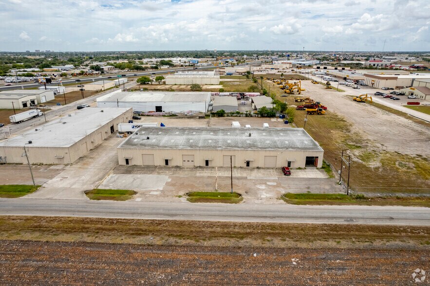 More Photos Of 4922 Bush St, Corpus Christi Warehouse For Lease