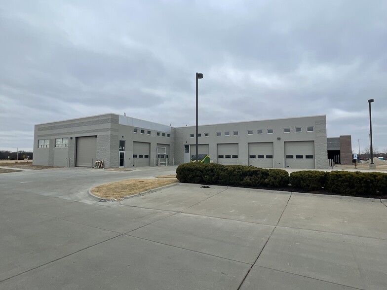 Primary Photo Of 8245 Cody Dr, Lincoln Warehouse For Lease