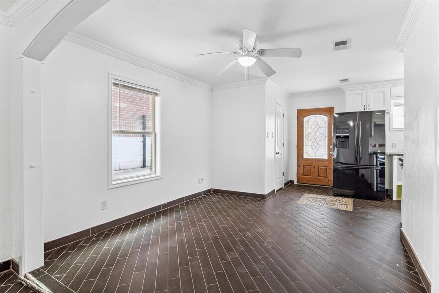 More Photos Of 11126 Timber Crest Dr, Houston Warehouse For Sale