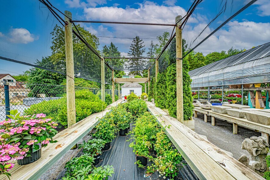 More Photos Of 185 N Country Rd, Mount Sinai Garden Center For Sale