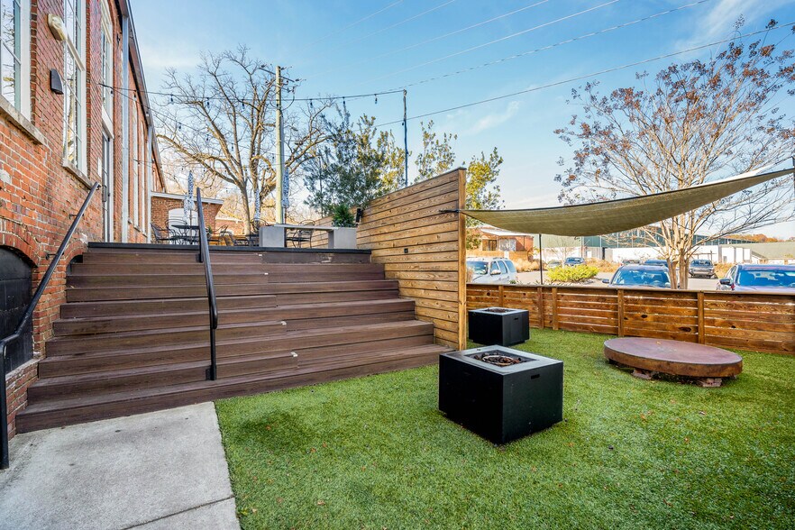 More Photos Of 825 Chattanooga Ave, Dalton Restaurant For Lease