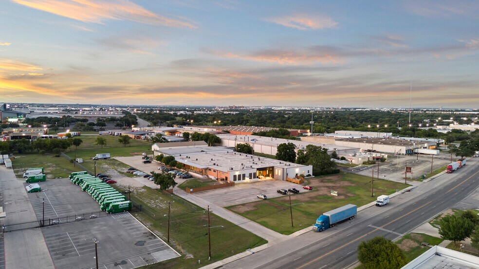 More Photos Of 3363 E Commerce St, San Antonio Unknown For Lease