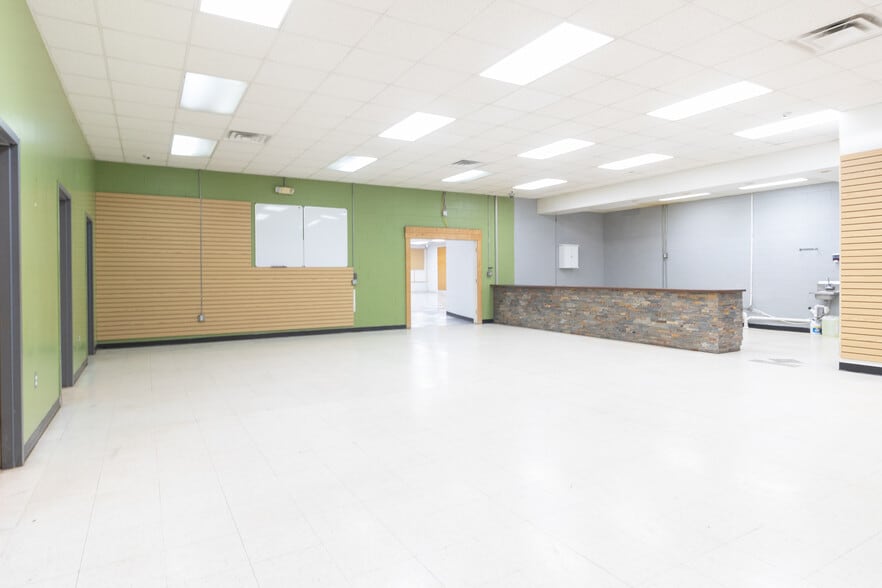 More Photos Of 90 Stonecoal Rd, Horner Freestanding For Lease