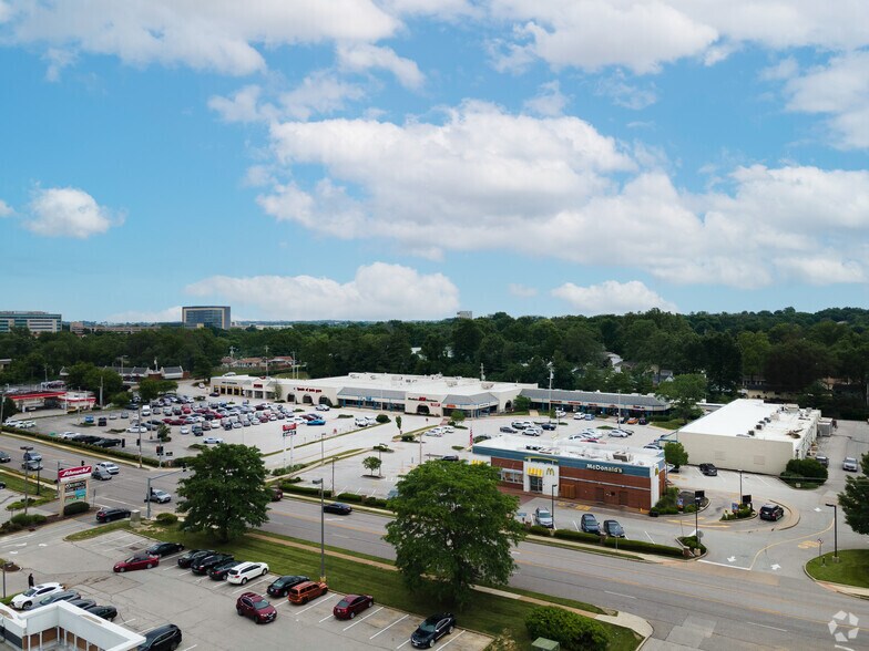 More Photos Of 12626-12676 Dorsett Rd, Maryland Heights Unknown For Lease