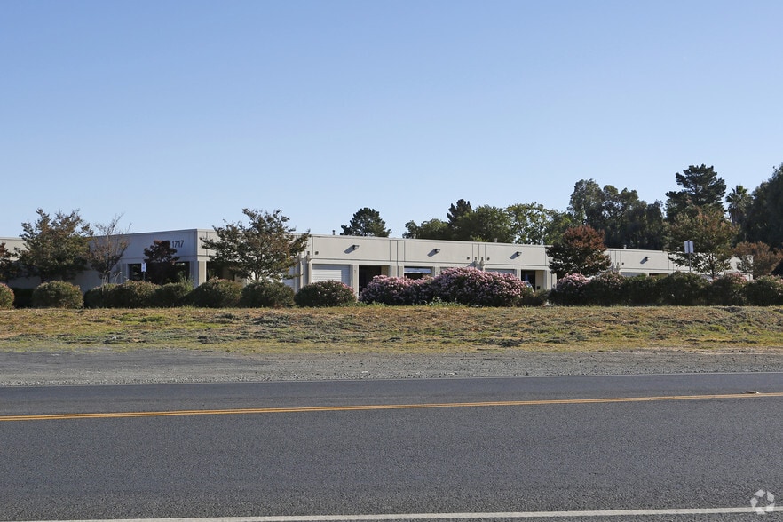 More Photos Of 1717 Solano Way, Concord Warehouse For Lease