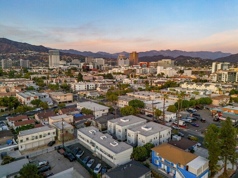 More Photos Of 107-111 N Columbus Ave, Glendale Apartments For Sale