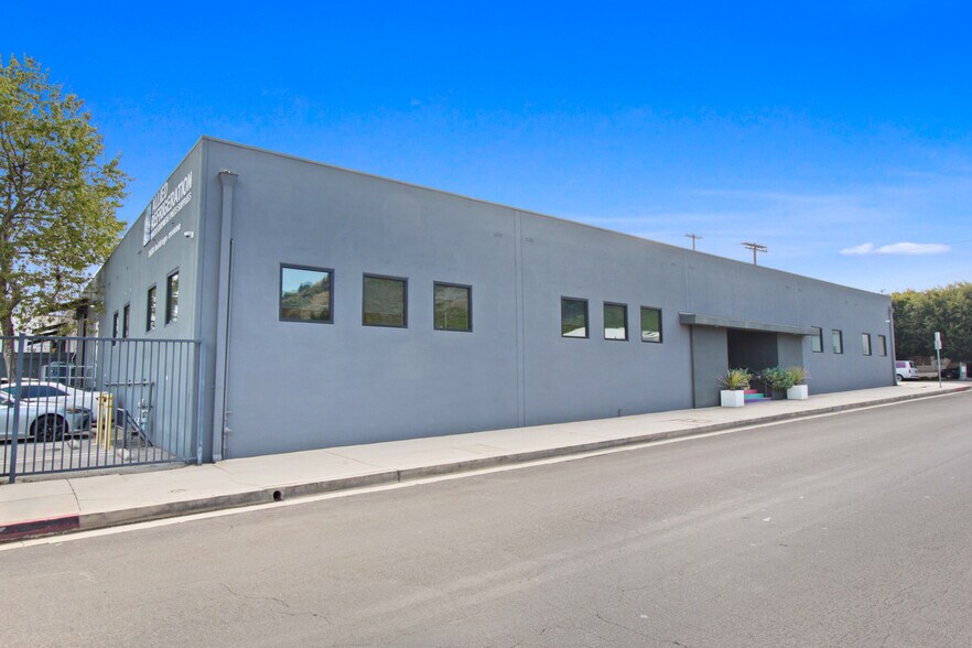 Primary Photo Of 3650 S Holdrege Ave, Los Angeles Light Manufacturing For Lease