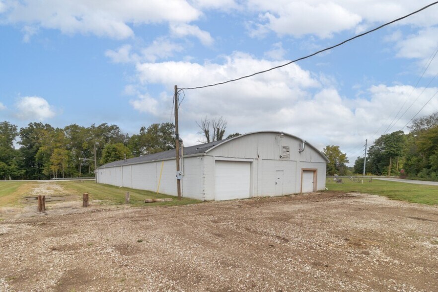 More Photos Of 10066 N Carthage Pike, Carthage Warehouse For Sale