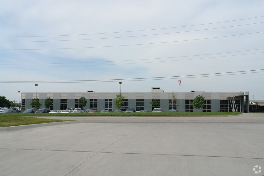 More Photos Of 8924 E 35th St, Wichita Office For Sale