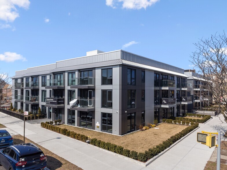 More Photos Of 15353 77th Ave, Flushing Medical For Lease