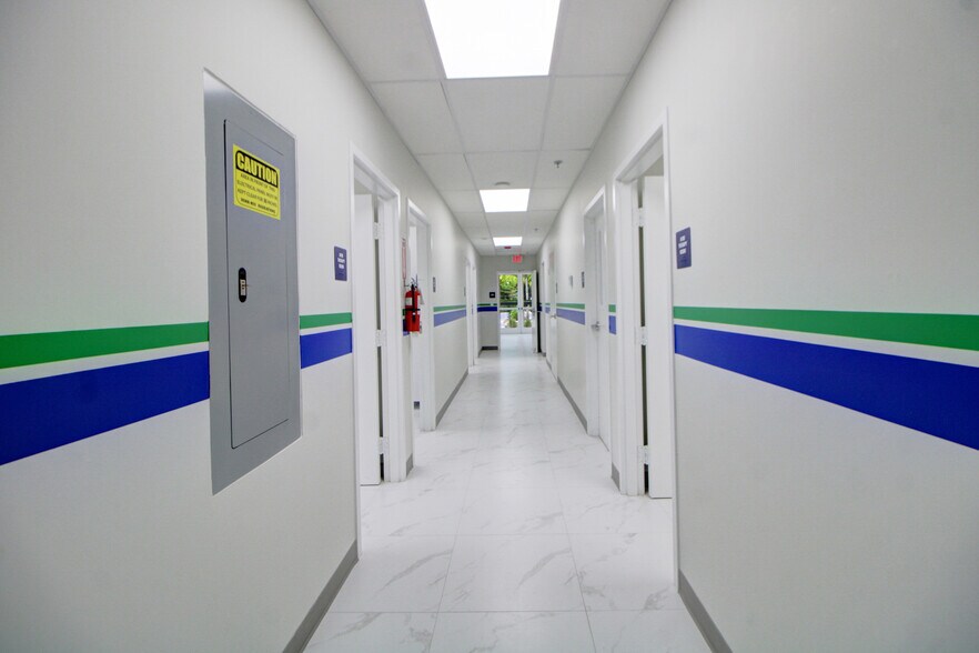 More Photos Of 304 N Krome Ave, Homestead Medical For Lease