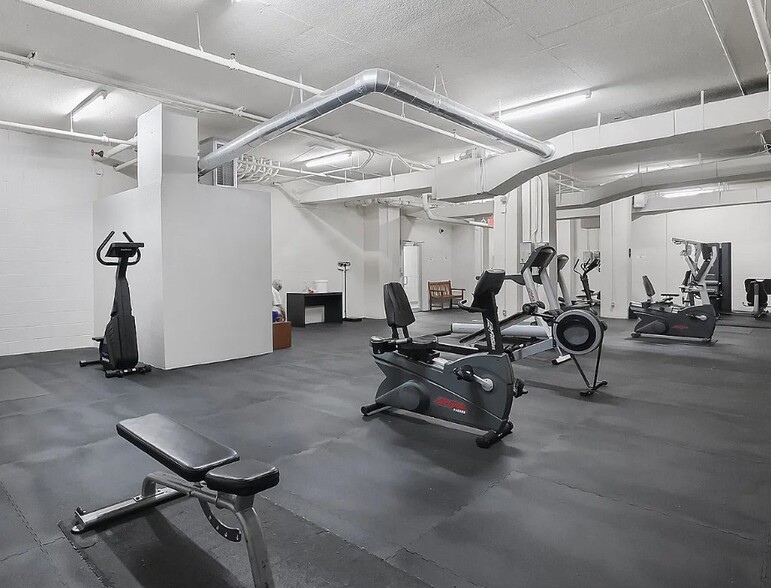 More Photos Of 3713 S George Mason Dr, Falls Church Apartments For Sale