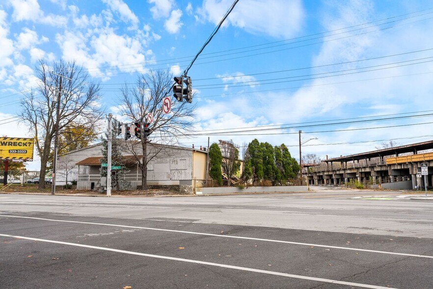 More Photos Of 335 Baxter Ave, Louisville Warehouse For Lease
