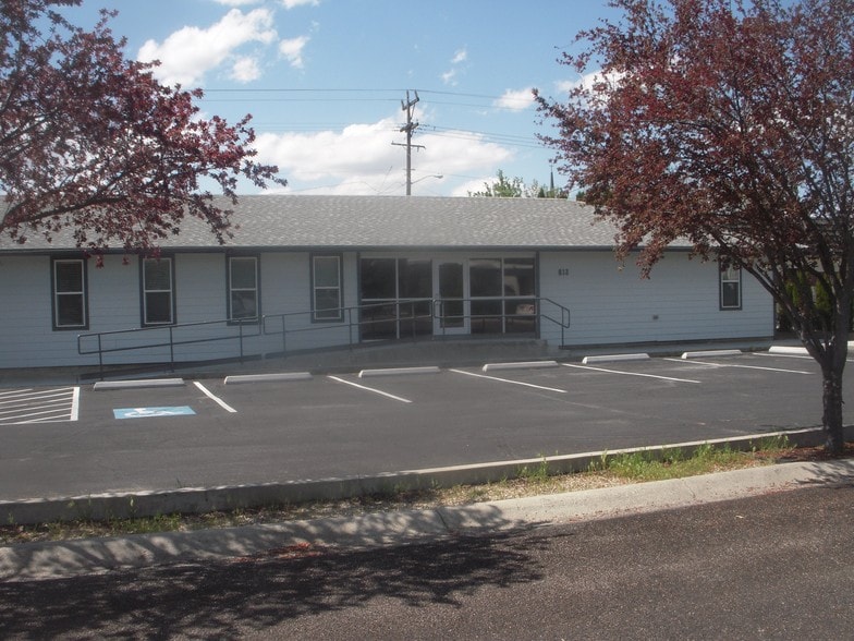 More Photos Of 813-827 S La Cassia Dr, Boise Office For Lease
