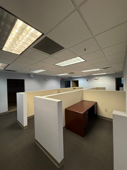 More Photos Of 1880 W Oak Pky, Marietta Loft Creative Space For Lease