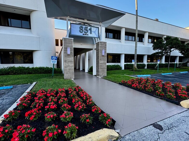 More Photos Of 851 Broken Sound Pky NW, Boca Raton Office For Sale