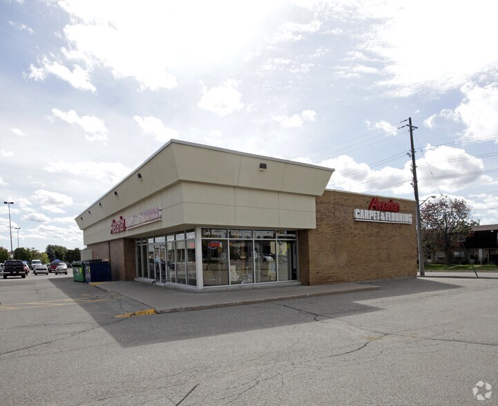 Primary Photo Of 23 Mountainview Rd, Halton Hills Freestanding For Lease