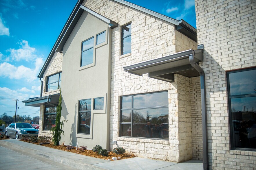 More Photos Of 616 S Post Rd, Midwest City Medical For Sale
