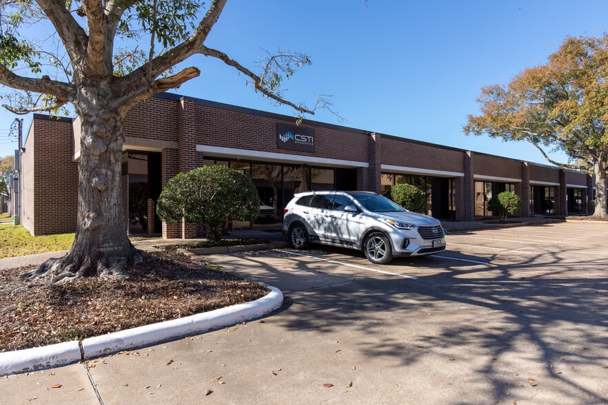 More Photos Of 16155 Park Row, Houston Unknown For Lease