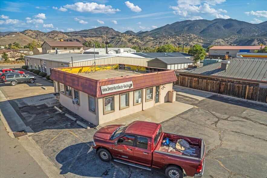 More Photos Of 1002 E Rainbow Blvd, Salida Office For Sale