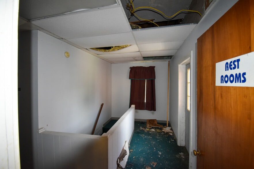 More Photos Of 65 Highland Ave, Lancaster Religious Facility For Sale