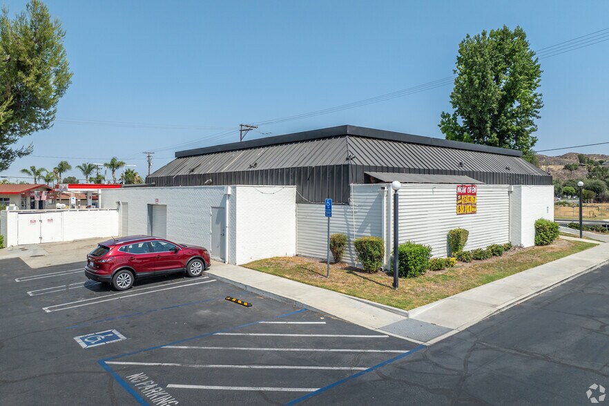 More Photos Of 41815-41871 E Florida Ave, Hemet Unknown For Lease