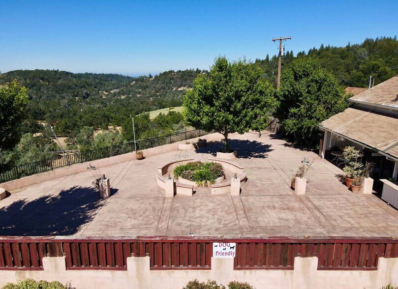 More Photos Of 2740 Highway 50, Placerville General Retail For Sale
