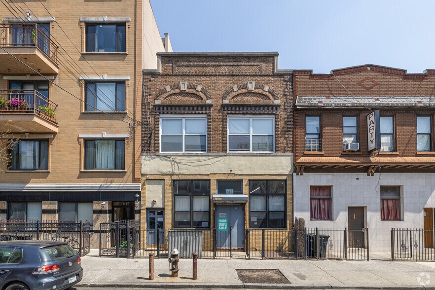 More Photos Of 683 Woodward Ave, Ridgewood Apartments For Sale