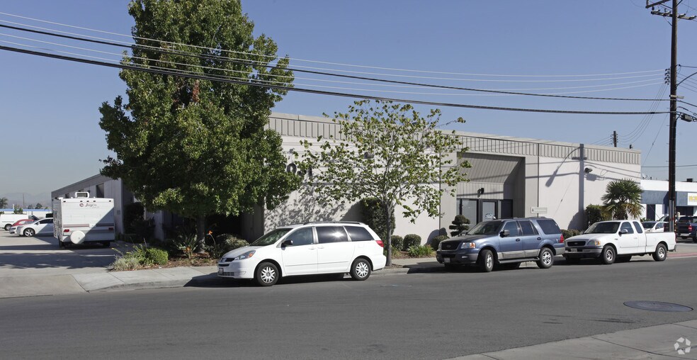 More Photos Of 2031 E Via Burton St, Anaheim Warehouse For Lease