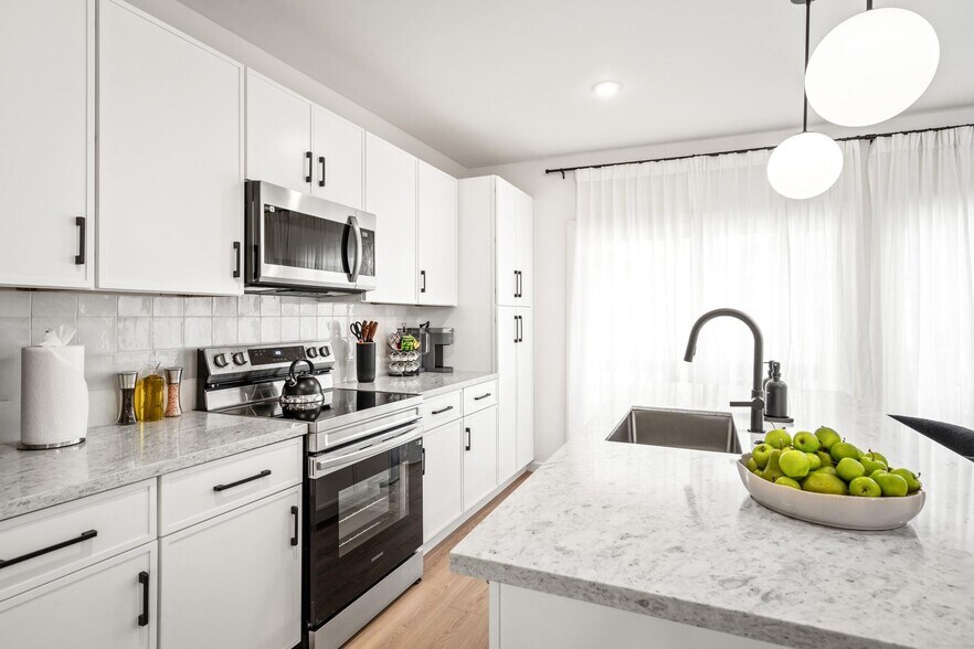 More Photos Of , Houston Multifamily For Sale