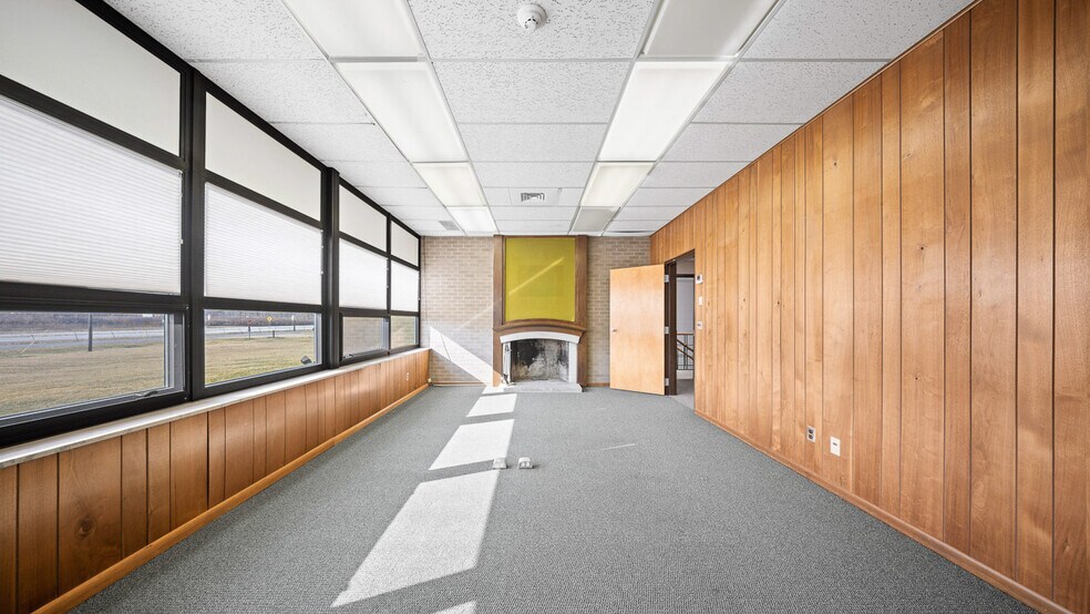 More Photos Of 1600 Toledo Rd, Norwalk Light Distribution For Lease