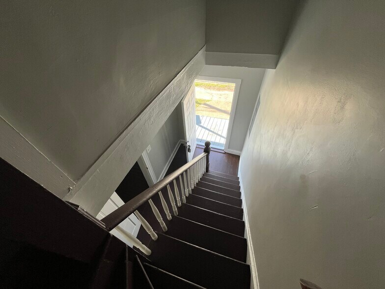 More Photos Of 125 S Chappell St, Petersburg Multifamily For Sale