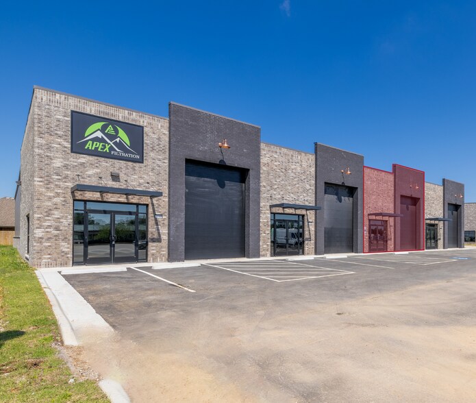 More Photos Of 682-778 White Rd, Springdale Industrial For Lease