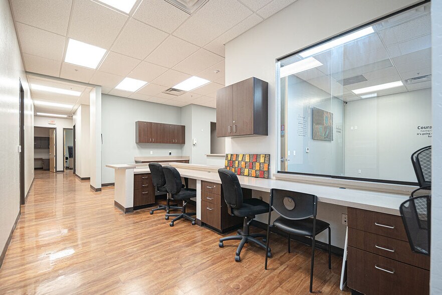 More Photos Of 4338 W Thomas Rd, Phoenix Storefront For Sale