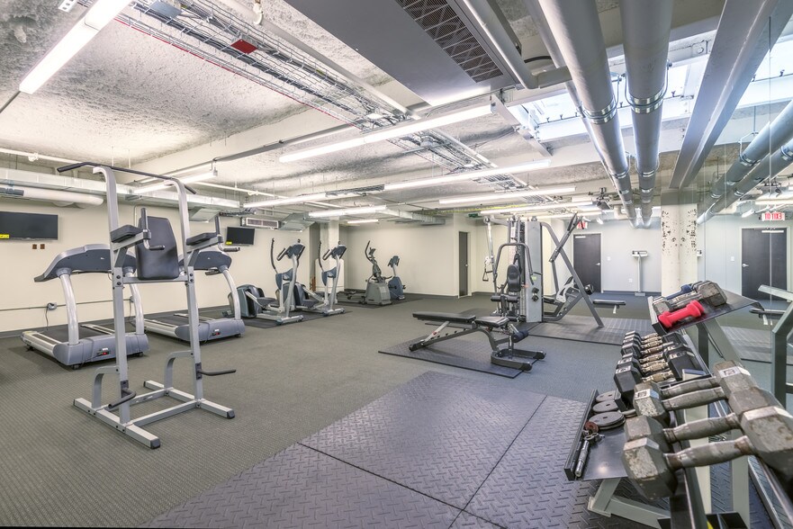 More Photos Of 101 N Main St, Greenville Office Residential For Lease