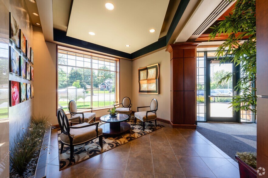 More Photos Of 52 S Union Rd, Buffalo Medical For Lease