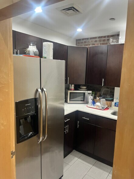 More Photos Of 3719 Broadway, Astoria Storefront Retail Residential For Lease