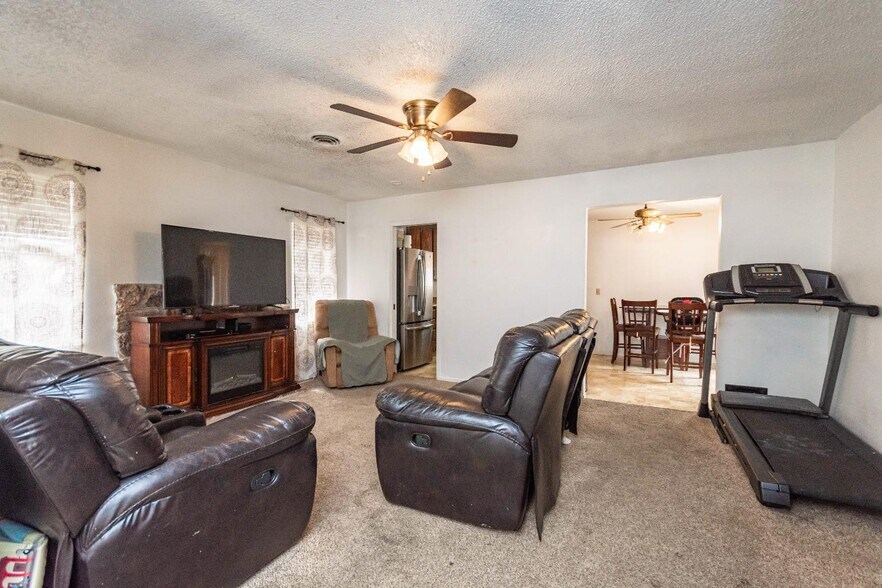 More Photos Of 1160 Forestwood Dr, Yuba City Apartments For Sale