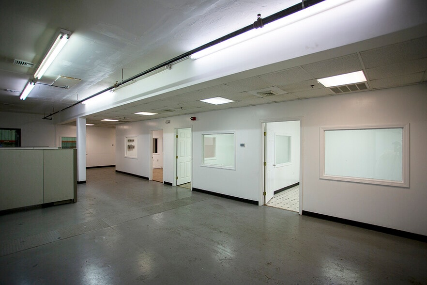 More Photos Of 435 Lancaster St, Leominster Office For Lease