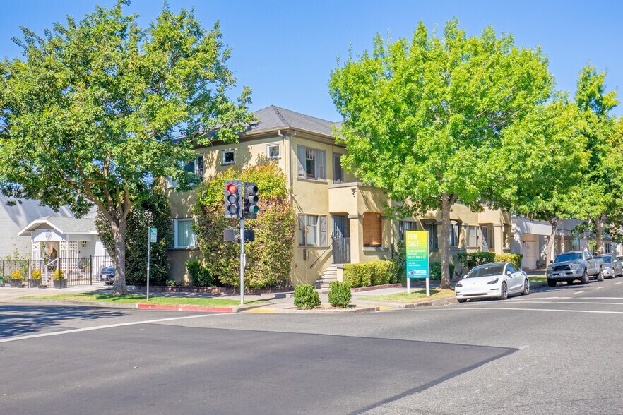 More Photos Of 2722-2730 T St, Sacramento Apartments For Sale