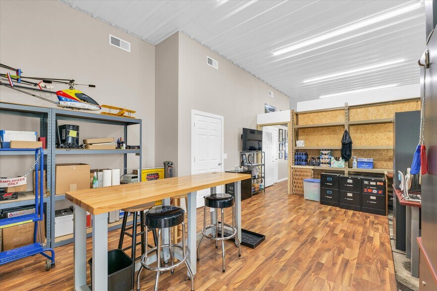 More Photos Of 109 Front St, Mansfield Industrial For Sale