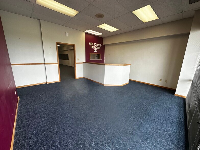 More Photos Of 8343 E 32nd St N, Wichita Office For Lease