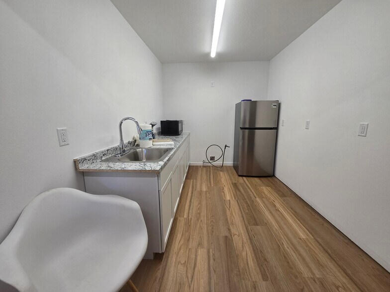 More Photos Of 120 Main St N, Pierz Office For Lease