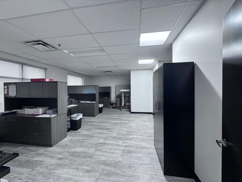 More Photos Of 1755 W Sequoia Vista Cir, Salt Lake City Light Manufacturing For Lease